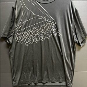 Reebok Men's Gray Graphic T-Shirt
